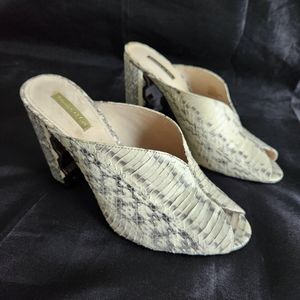 Louise et cie size 8 1/2 black & white leather  peep- toe mule.